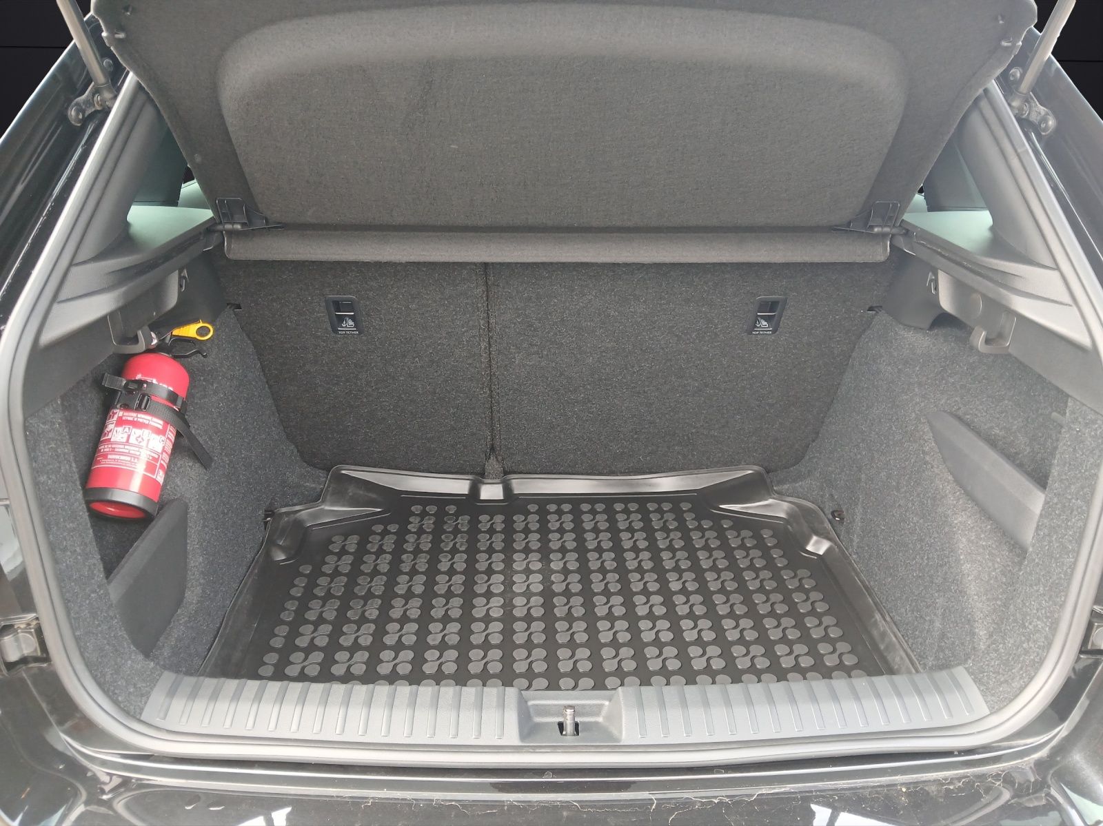 Fahrzeugabbildung SKODA Kamiq TSI Style LED ACC RFK SH