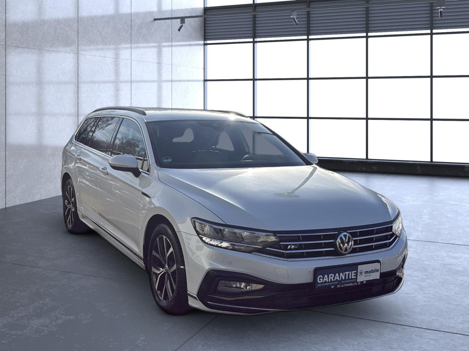 Fahrzeugabbildung Volkswagen Passat Variant Business/ AHK / Bremsen vo+hi neu