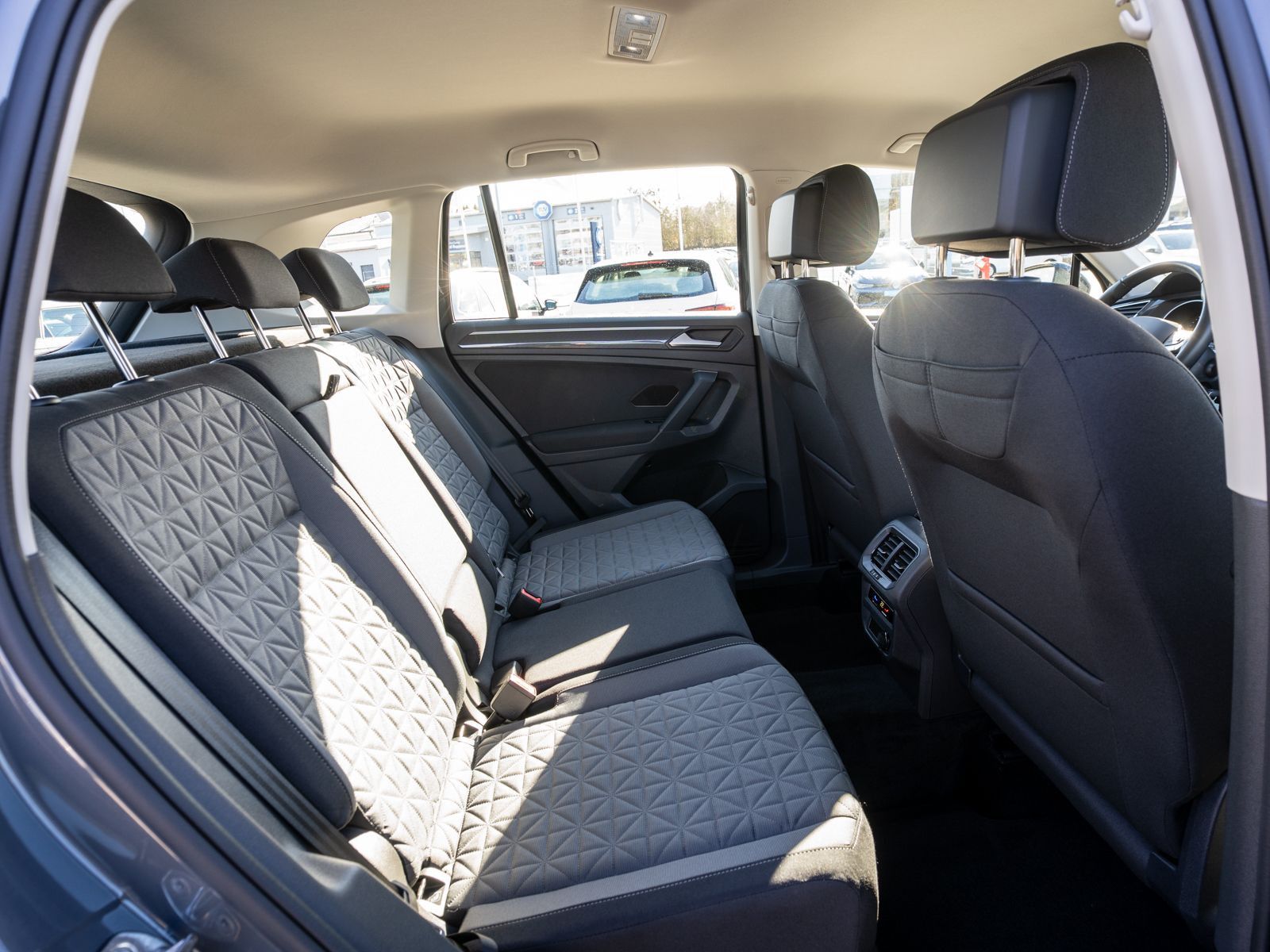 Volkswagen Tiguan - Bild 8