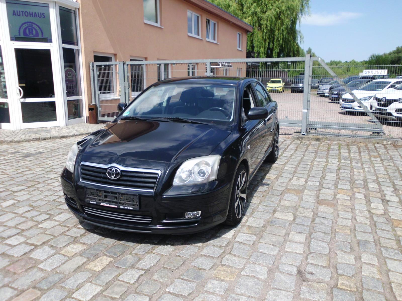 Toyota Avensis 2.0  Executive Liftback TOP