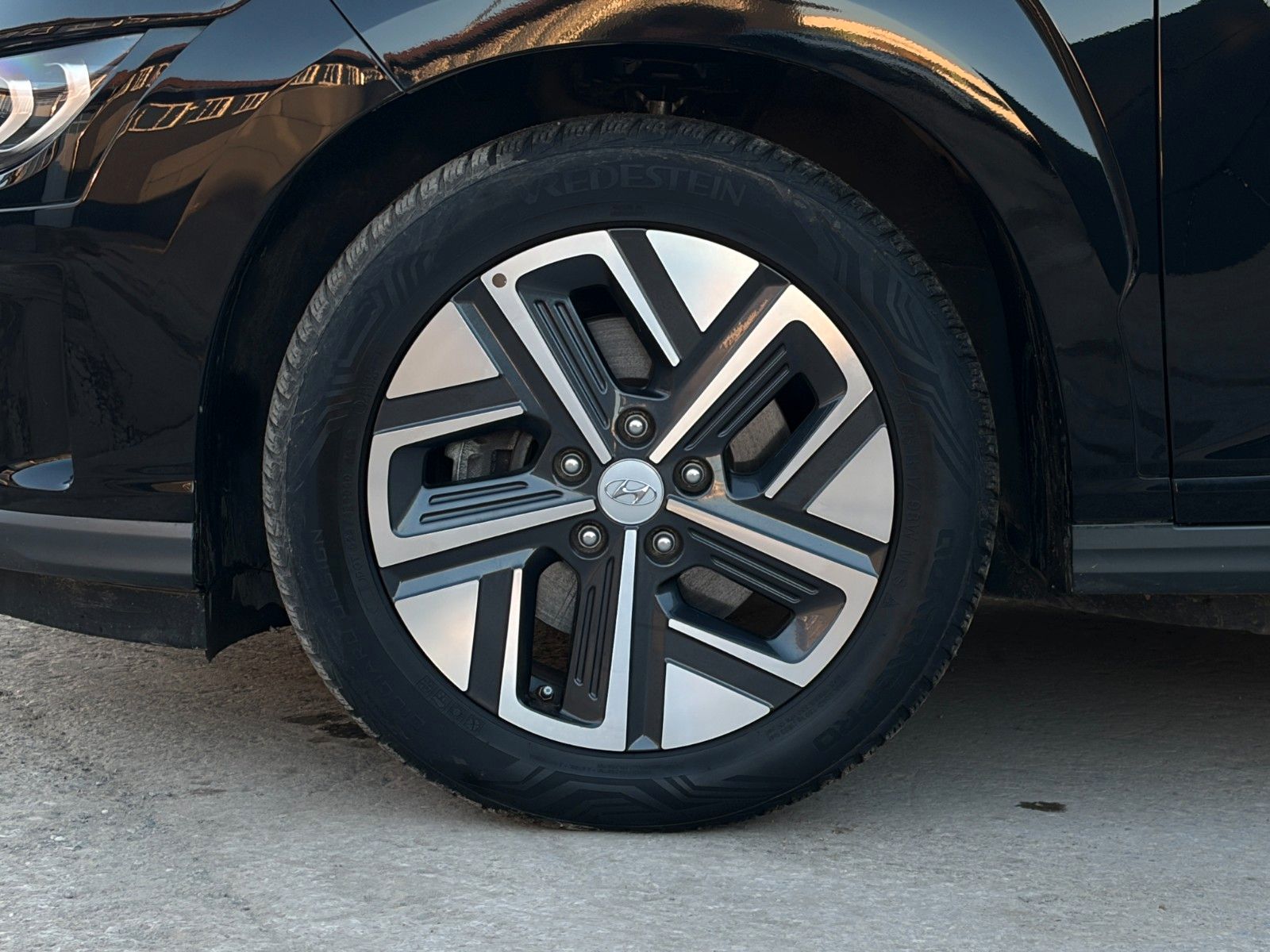 Fahrzeugabbildung Hyundai Kona Elektro TREND 2WD ACC CAM CarPlay LHZ SHZ