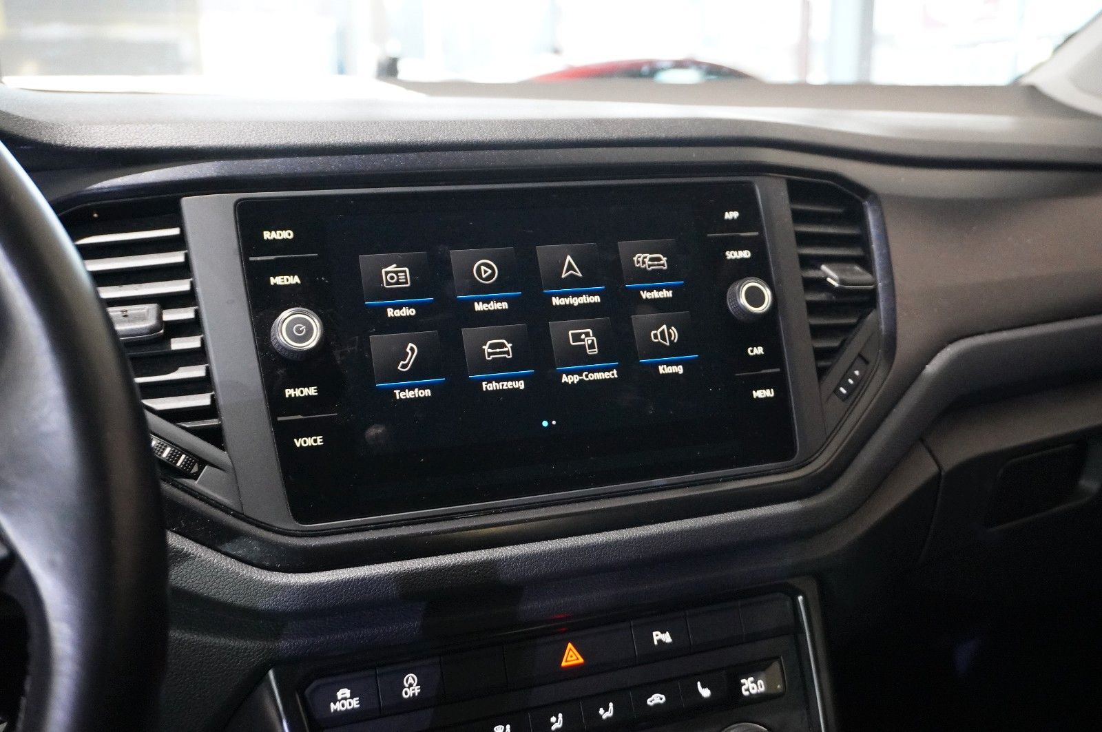 Fahrzeugabbildung Volkswagen T-Roc 1.0 TSI NAVI/LED/SHZ/PDC/NEBEL/KLIMA/DAB+