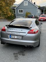 Porsche Panamera Turbo S Turbo S - silberne Porsche Panamera
