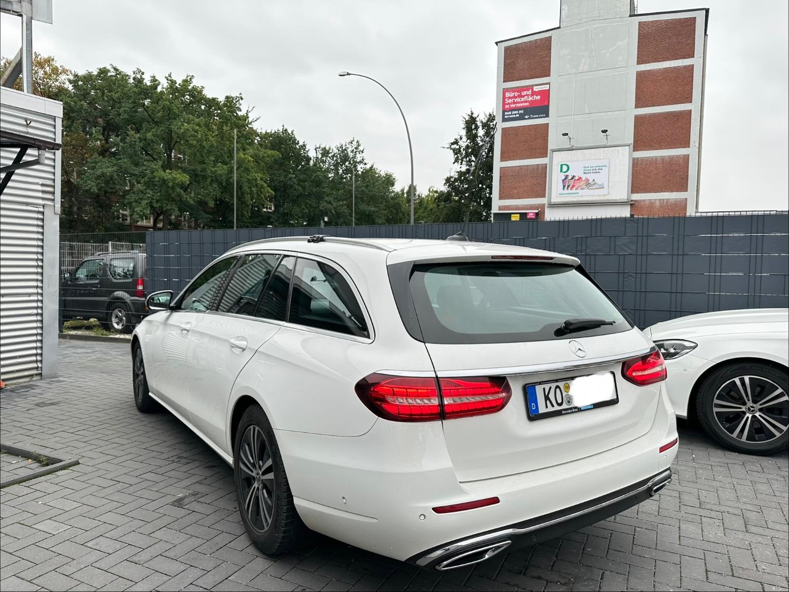 Mercedes-Benz E 220 d T Automatic/Totwinkel-Assistent/Navi