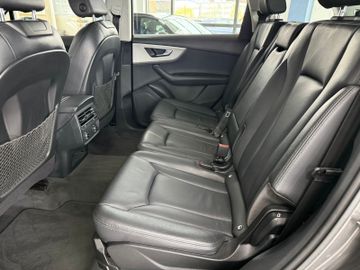 Audi Q7 - 12