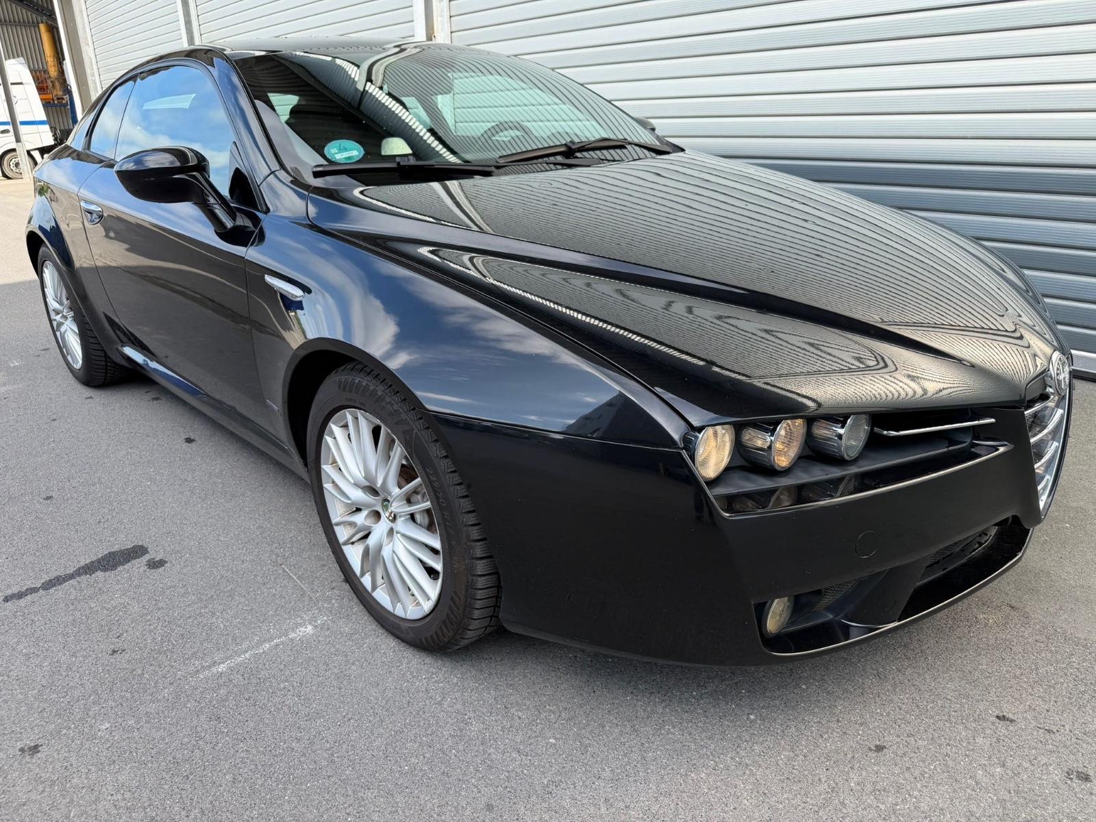 Alfa Romeo Brera 2.2 JTS Panorama Sport 16V * Kein Tüv *