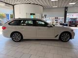 BMW 520d Touring Sport Line|HUD|AHK|KEYLSS|LEDER|LED - BMW 520 in Köln