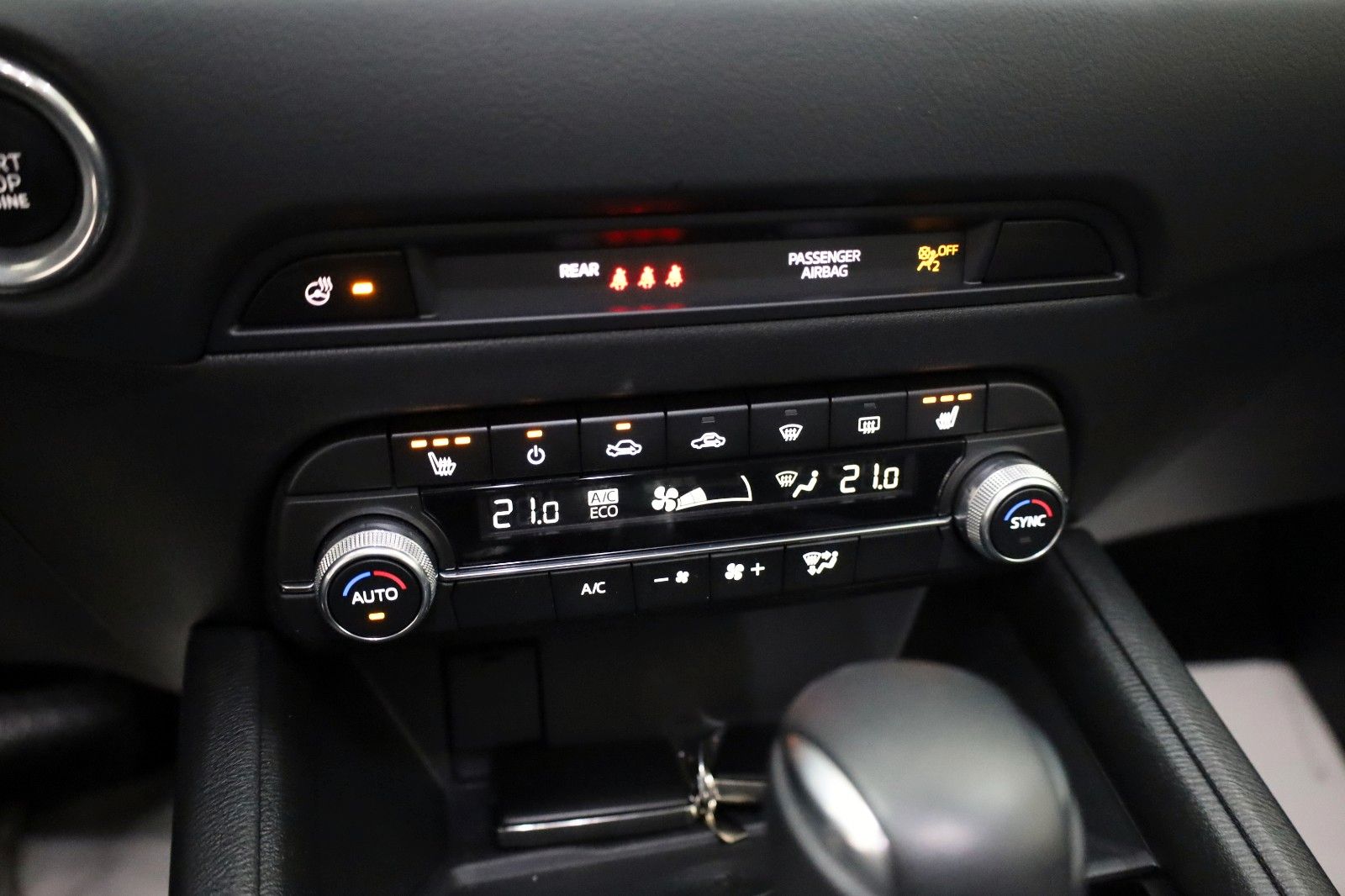 Fahrzeugabbildung Mazda CX-5 Ad'vantage 2WD Navi, LED, HeadUp,Kamera,AHK