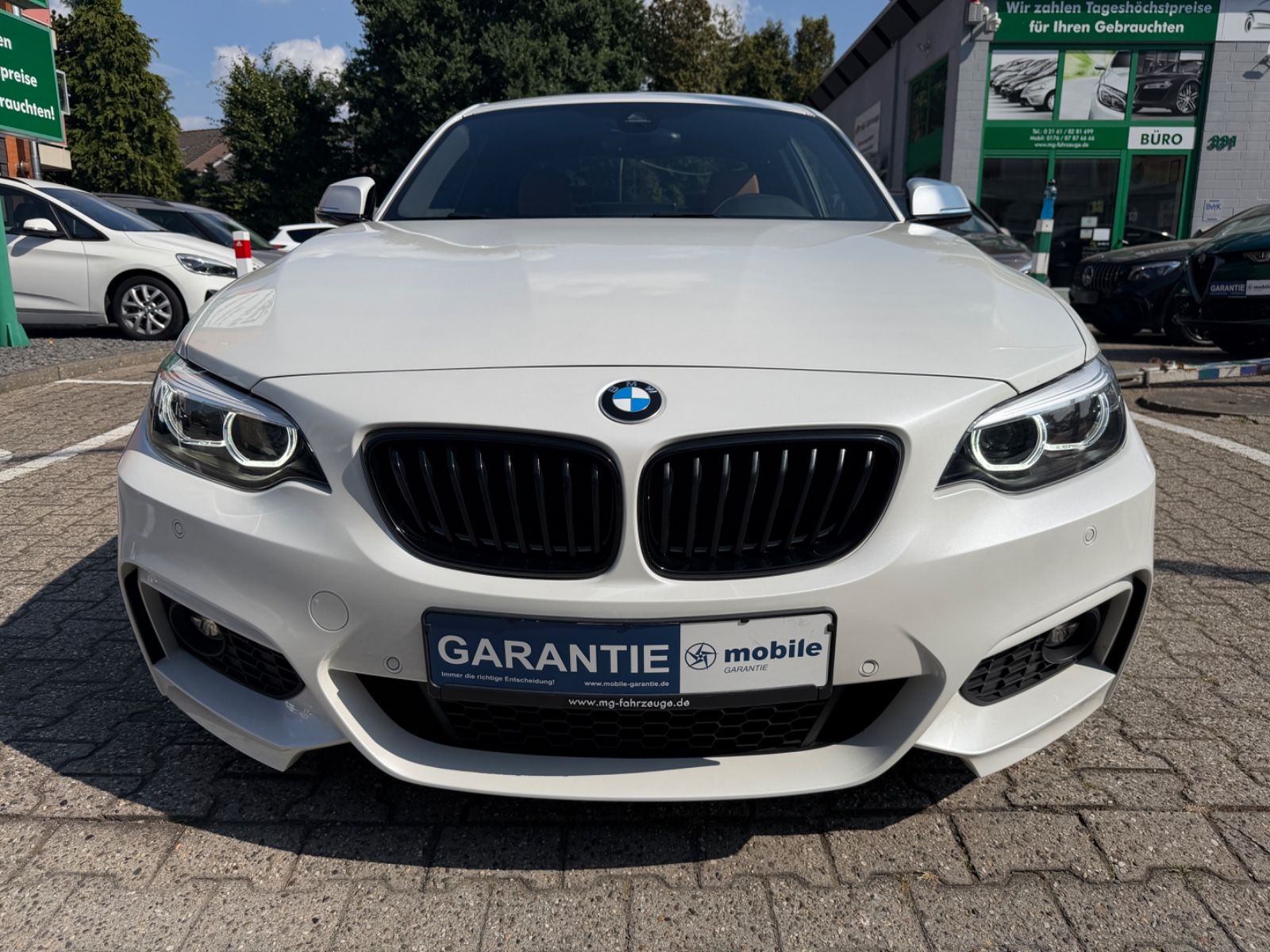 Fahrzeugabbildung BMW 230i Coupe M SPORT AUTOMATIK LED LEDER CAR PLAY
