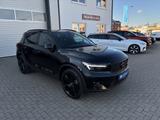 Volvo XC40 B3 Ultra Black Edition Pixel-Led Business M - Volvo XC40: Ultra Black Edition
