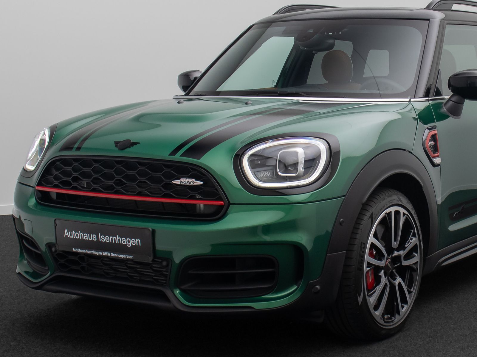 Fahrzeugabbildung MINI John Cooper Works Countryman ALL4 HUD H/K 19Zoll
