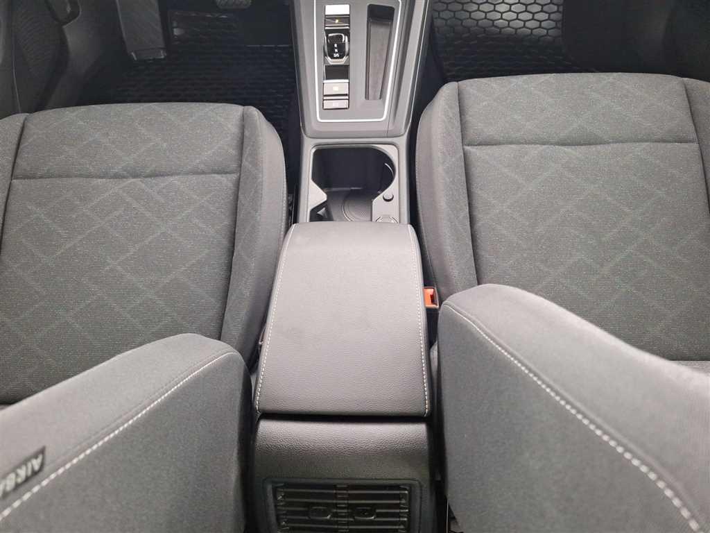 Volkswagen Golf Variant Life 2.0 TDI DSG Navi Winterpaket