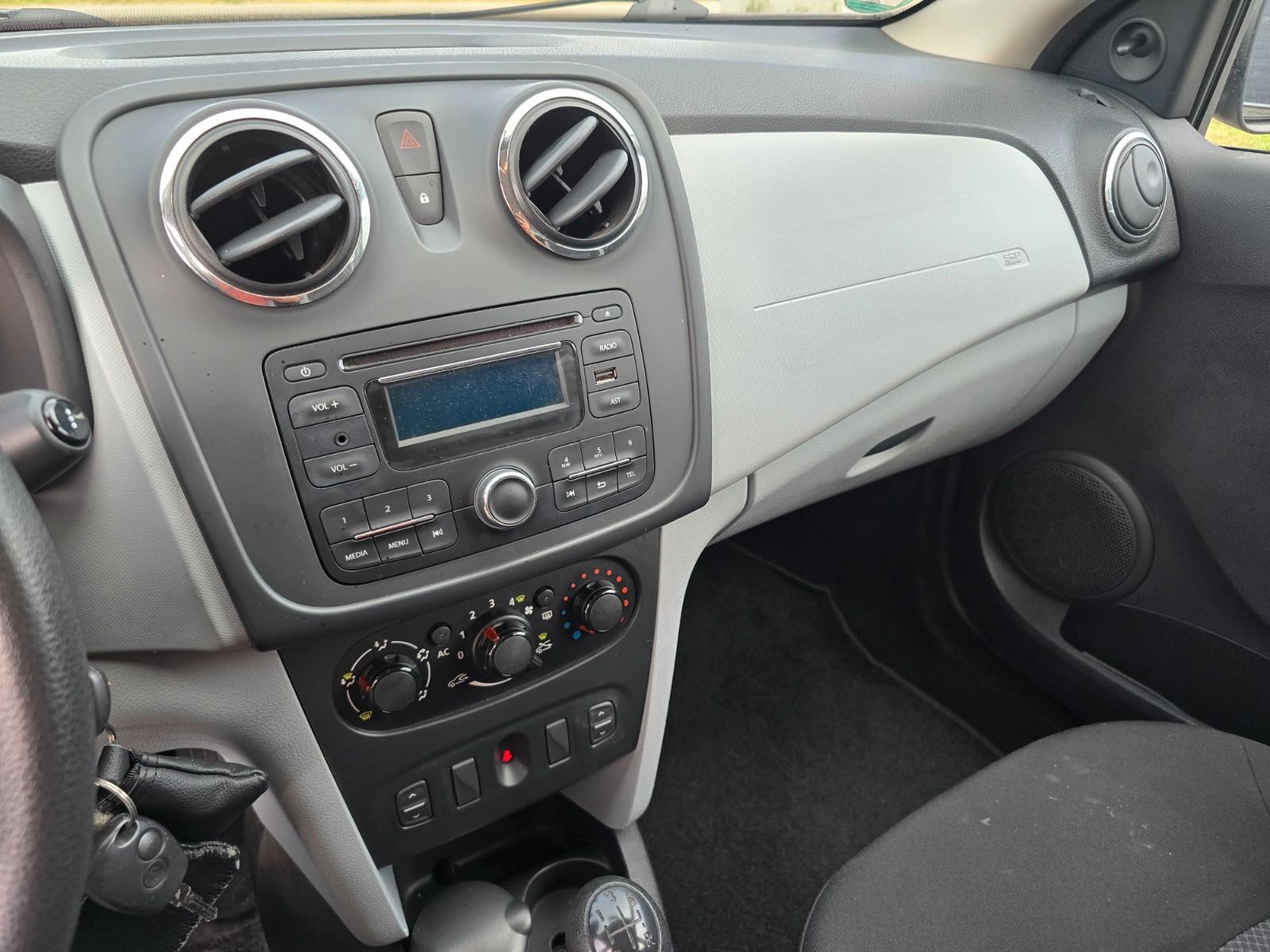 Dacia Logan 2013 — photo 19