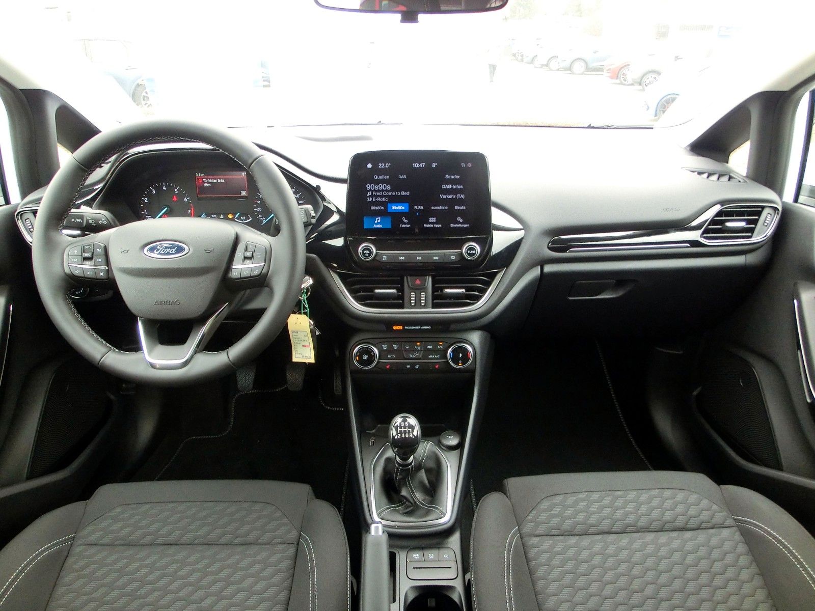 Fahrzeugabbildung Ford Fiesta Titanium *LED*Winterpaket*Parkpilot*