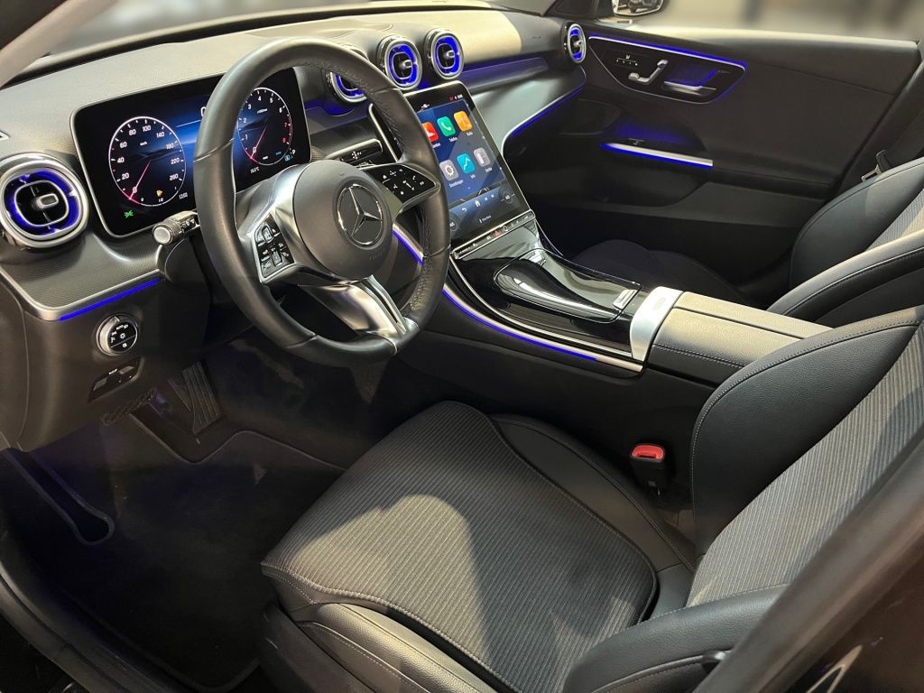 Fahrzeugabbildung Mercedes-Benz C 180 T Avantg. AHK Pano Totwi. Memory LED KAM