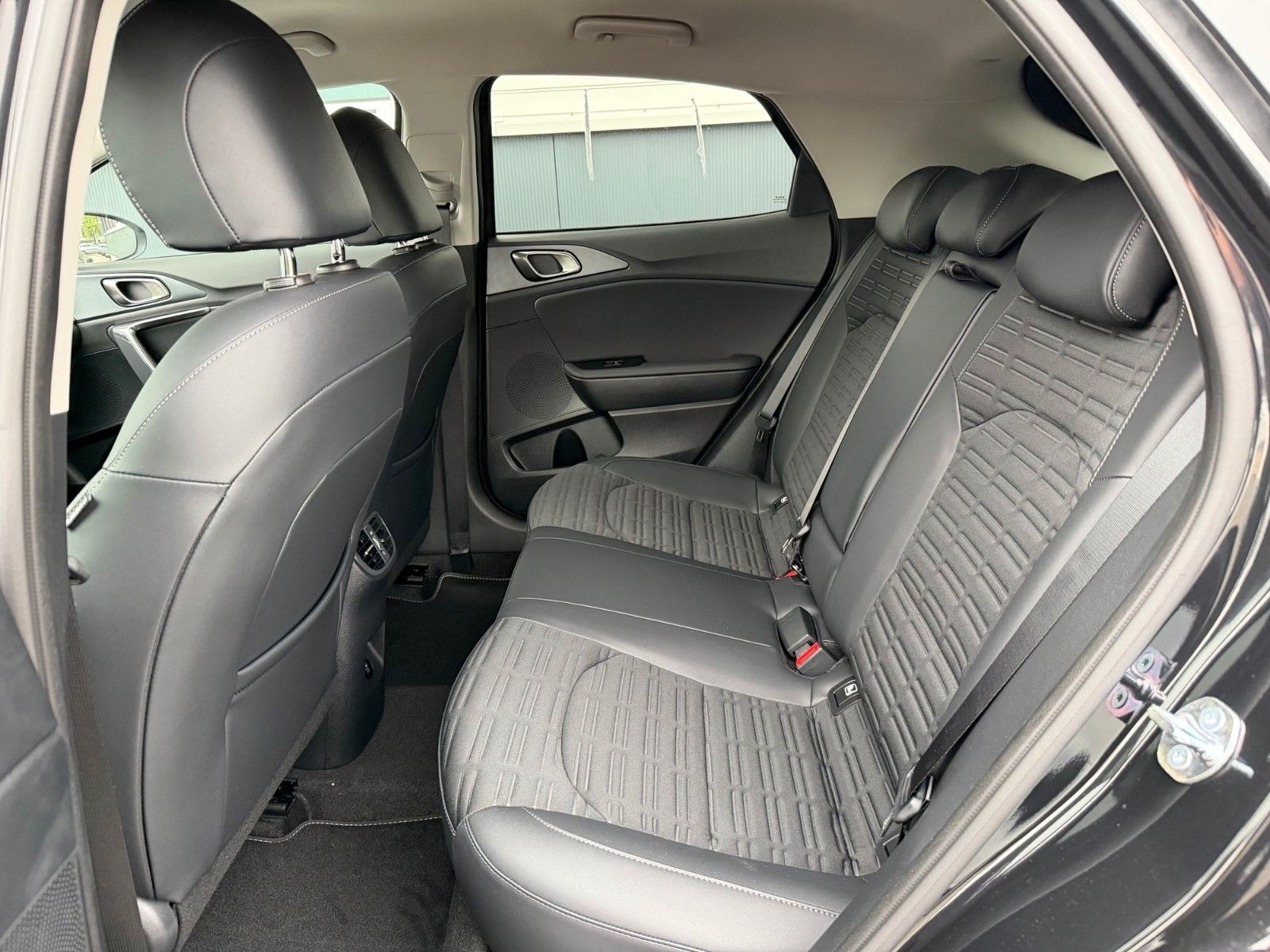 Fahrzeugabbildung Kia XCeed 1.6T 150 DCT SPIRIT SD
