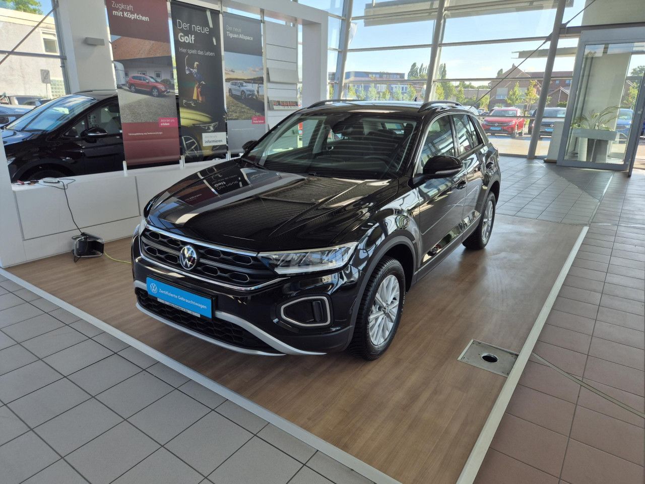Volkswagen T-Roc Life KAMERA SITZH STANDH CLIMATR NAVI foto 3