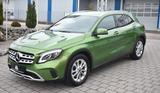 Mercedes-Benz GLA 180 - Mercedes-Benz: Grün
