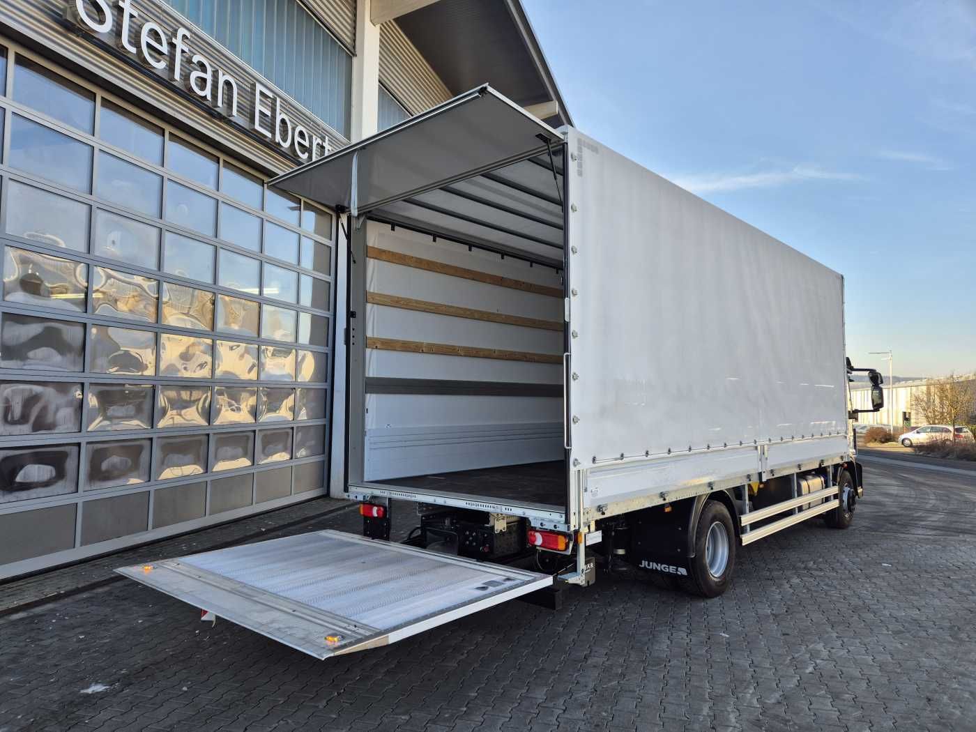 Fahrzeugabbildung Iveco Eurocargo ML160E28/P LBW Bär Schiebeplane AHK