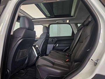 Land-Rover Range Rover Sport - 9