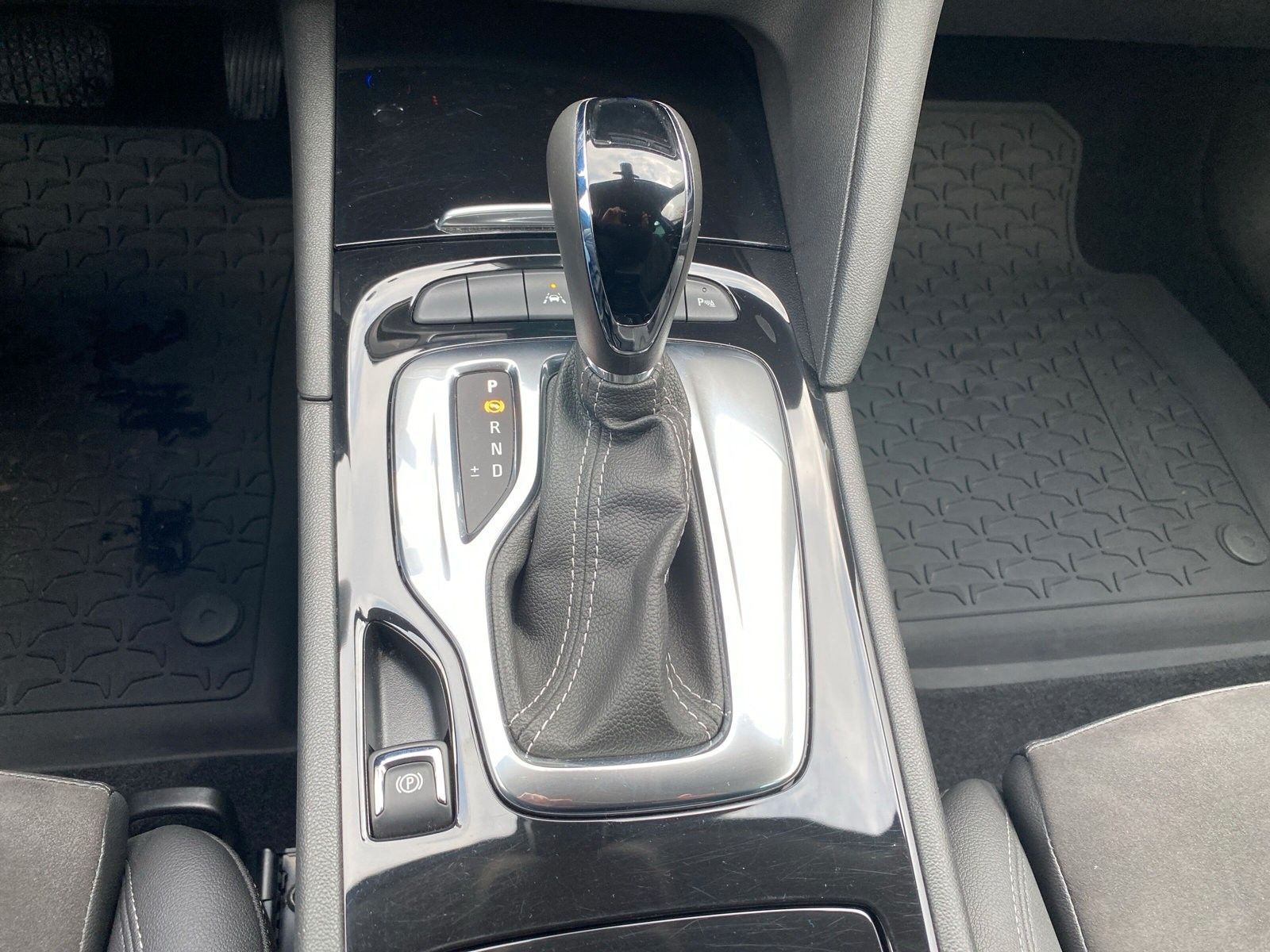 Fahrzeugabbildung Opel Insignia 2.0 BiTurbo Diesel Exklusive Aut 4x4 ST