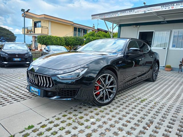 Другие Maserati Ghibli 330 CV MHEV GT