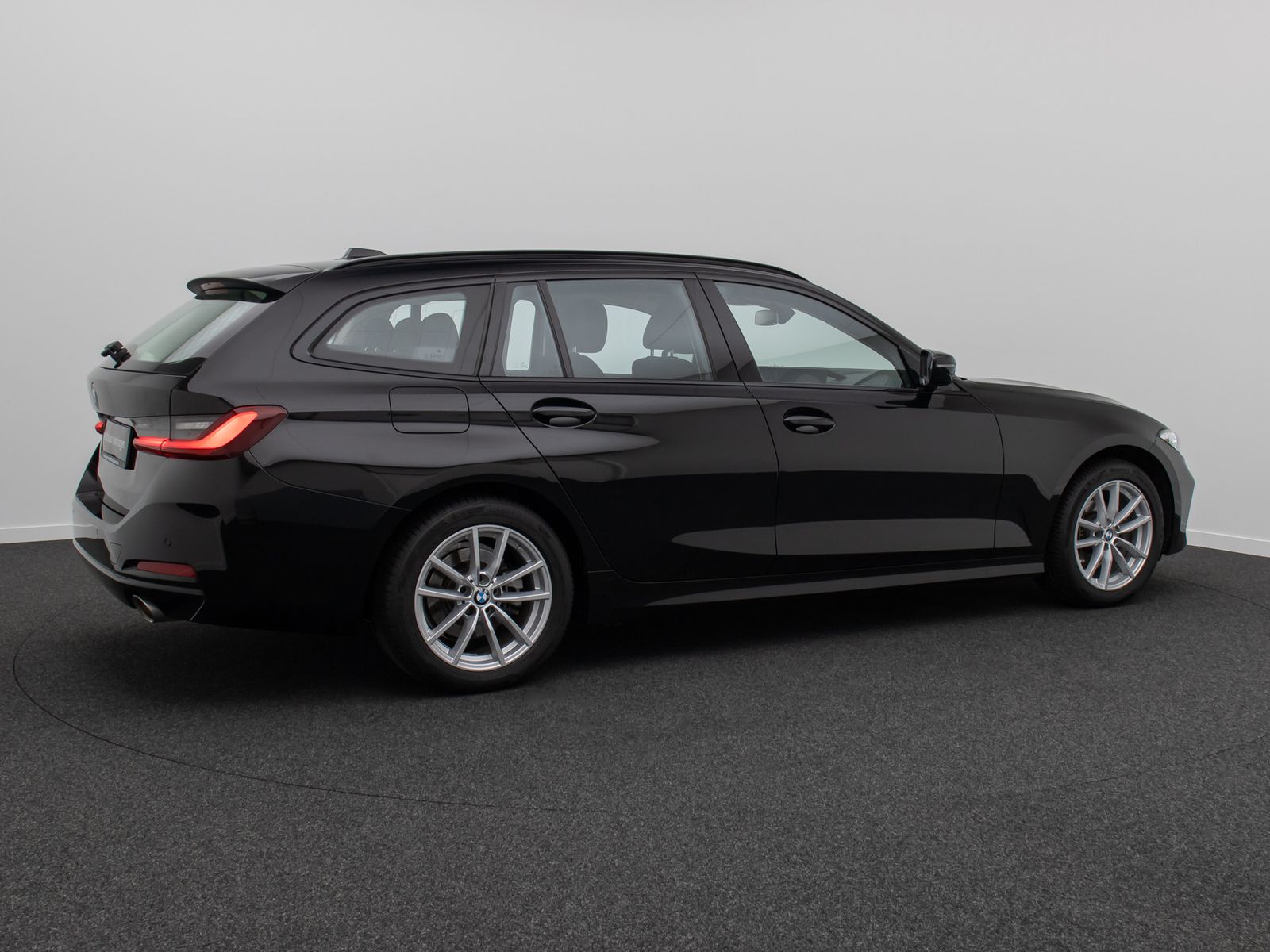 Fahrzeugabbildung BMW 318i GeschwindigReg DAB PDC Cockpit+ Widscreen