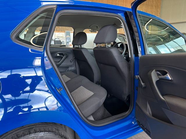 Volkswagen Polo V Trendline *2. Hand*Scheckheft*CD-Player*