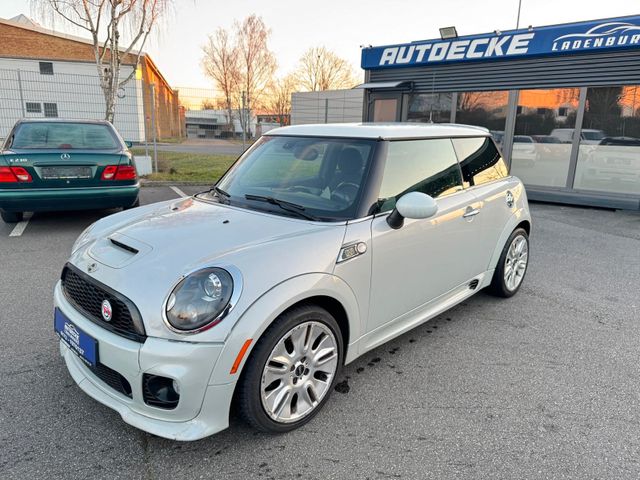 MINI Cooper S John Cooper Works