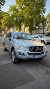 Mercedes-Benz Ml 320 4-matic - Mercedes-Benz ML 320 Gebrauchtwagen in Mülheim (Ruhr)