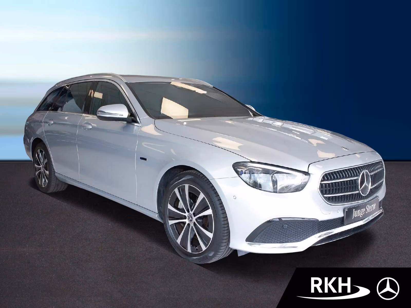 Mercedes-Benz E 300 de T-Mod Avantgarde Multib./AHK/Distr.