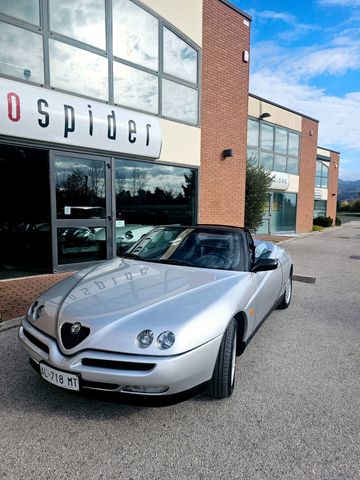 Alfa Romeo GTV Spider 2.0i 16V Twin Spark cat L 