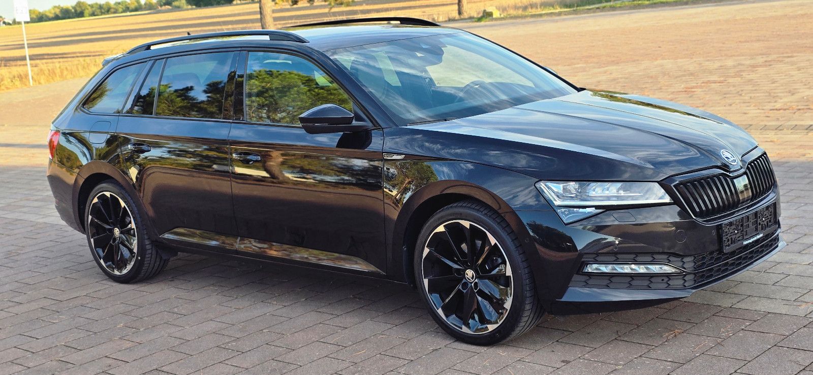Skoda Superb Co. Sportline 2.0l 4x4 200PS AHK STDHZG