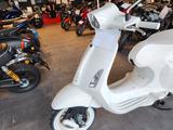 Vespa X Justin Bieber 150 - VESPA 150