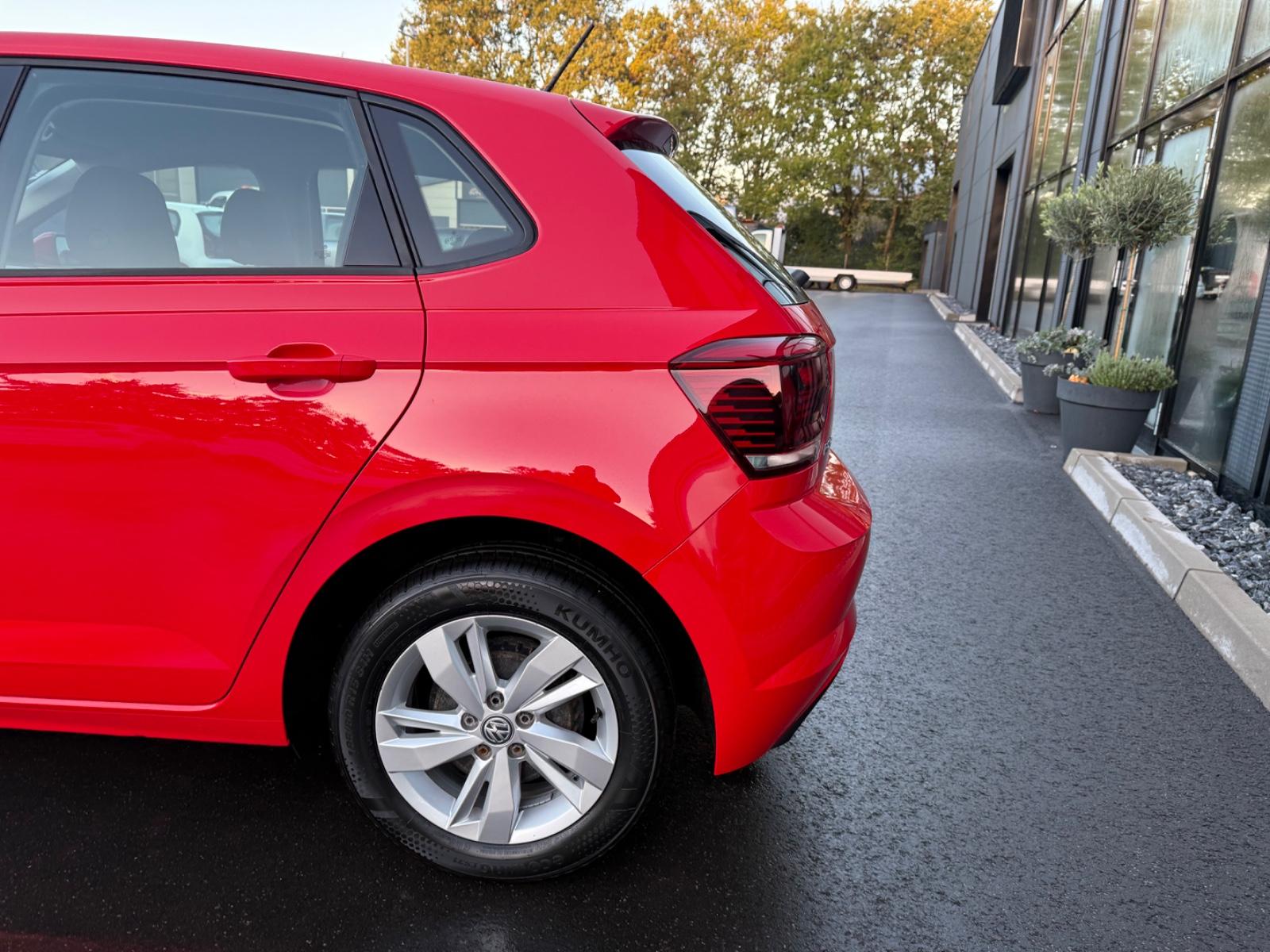 Volkswagen Polo VI Comfortline*SHZ*FSP*TEMPOMAT*ALU*TÜV NEU