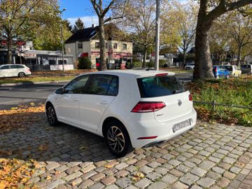 Fahrzeugabbildung Volkswagen Golf VII 1.6 TDI Join*ACC*Totwinkel*AppleCarPlay