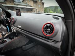 AUDI RS3 Limousine 2.5 TFSI quattro *black Edition