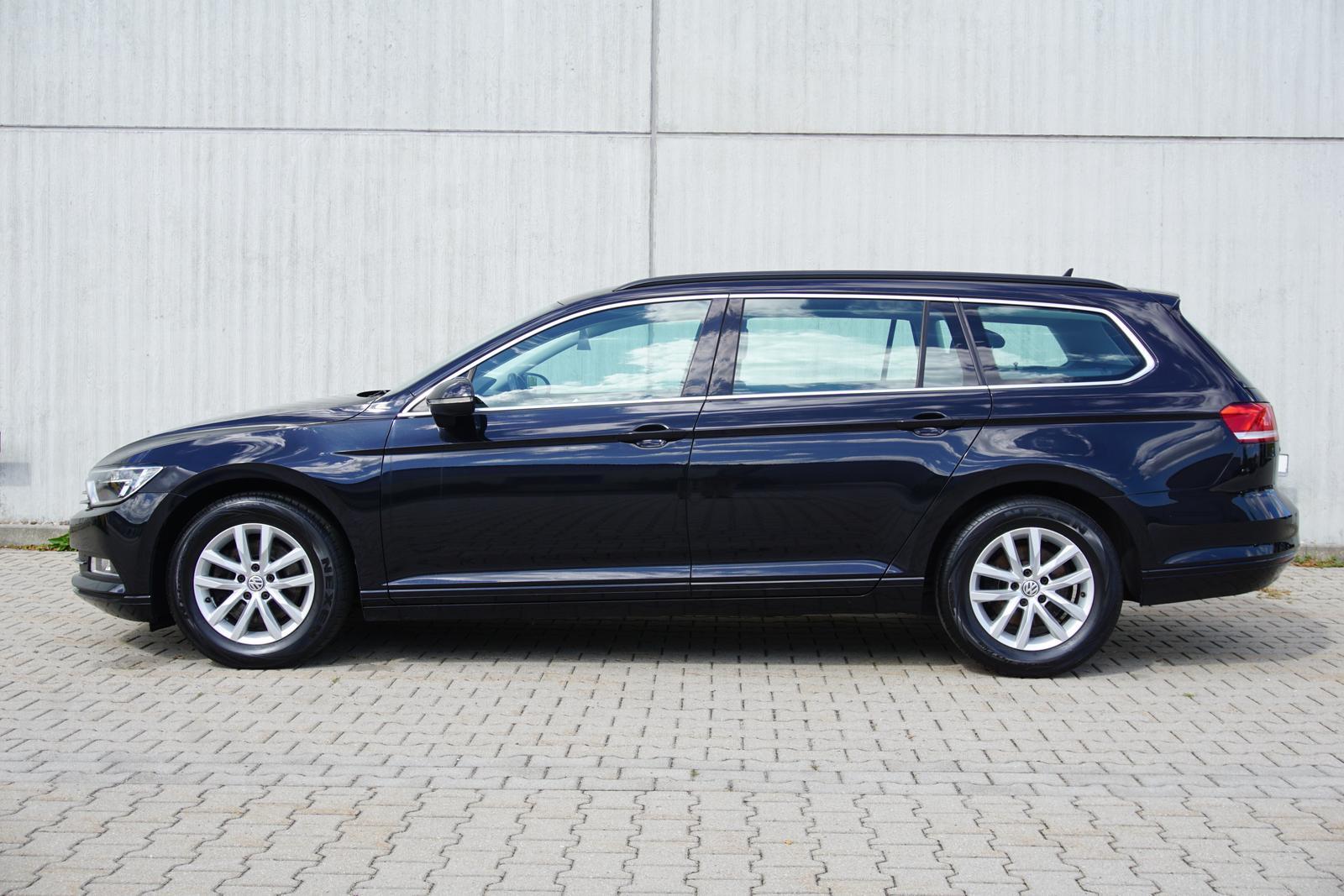 Volkswagen Passat Variant 2.0TDI DSG AHK Navi Massage ACC