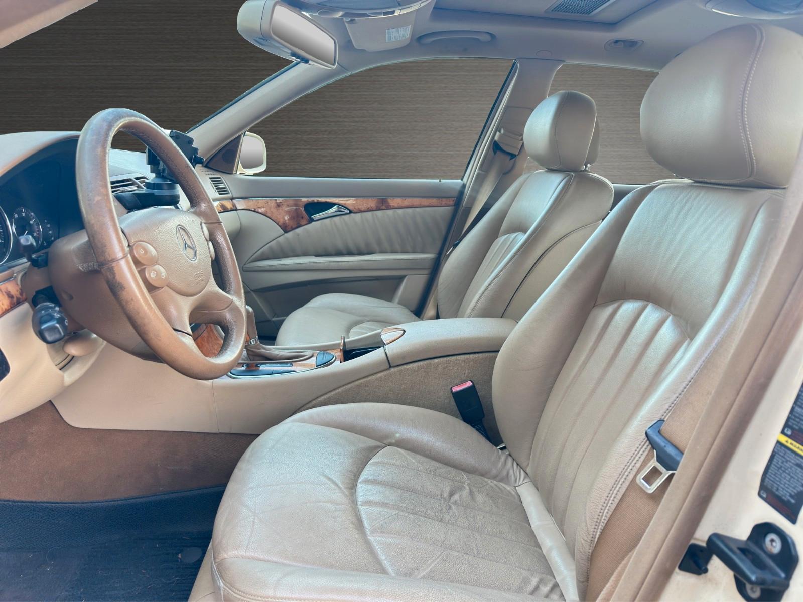 Mercedes-Benz E200 2008 — photo 13