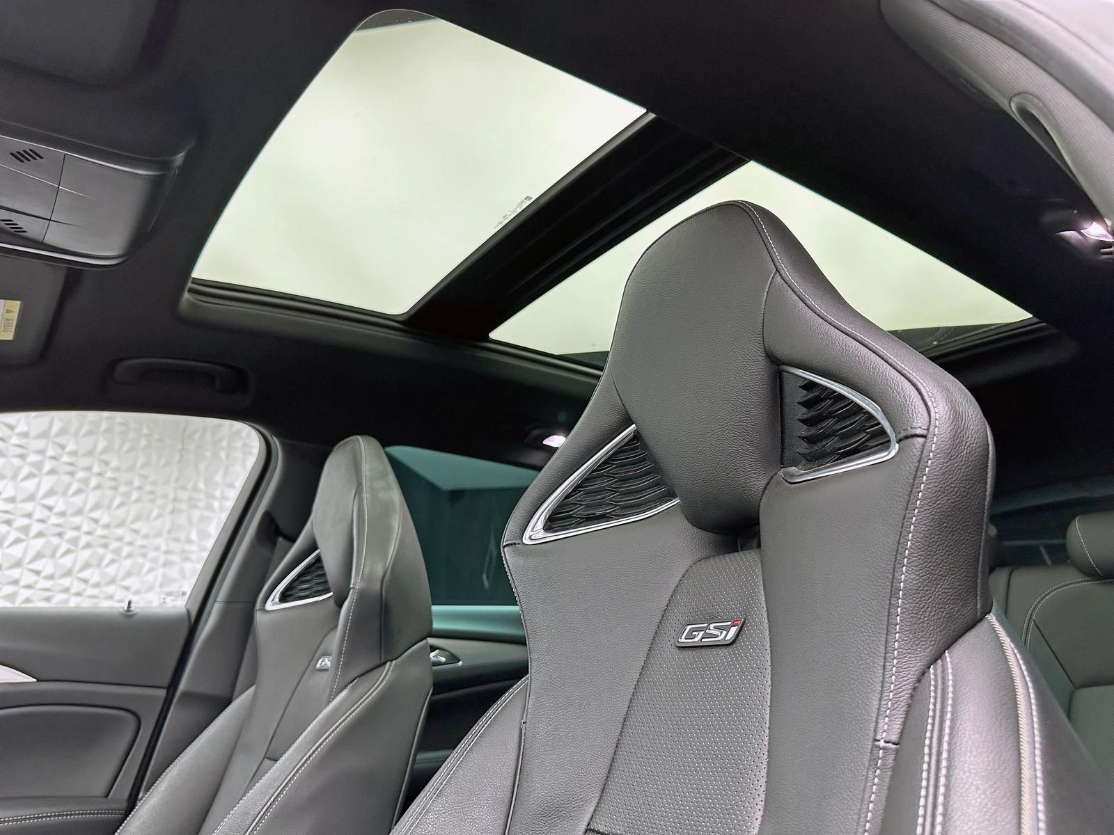 Fahrzeugabbildung Opel INSIGNIA 2.0 GSI 4x4 OPC/BOSE/PANO/AHK/RCAM/HUD