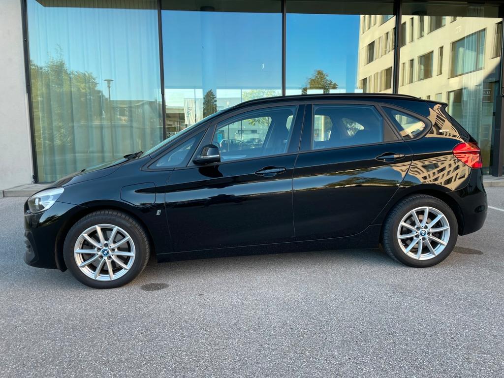 BMW 225