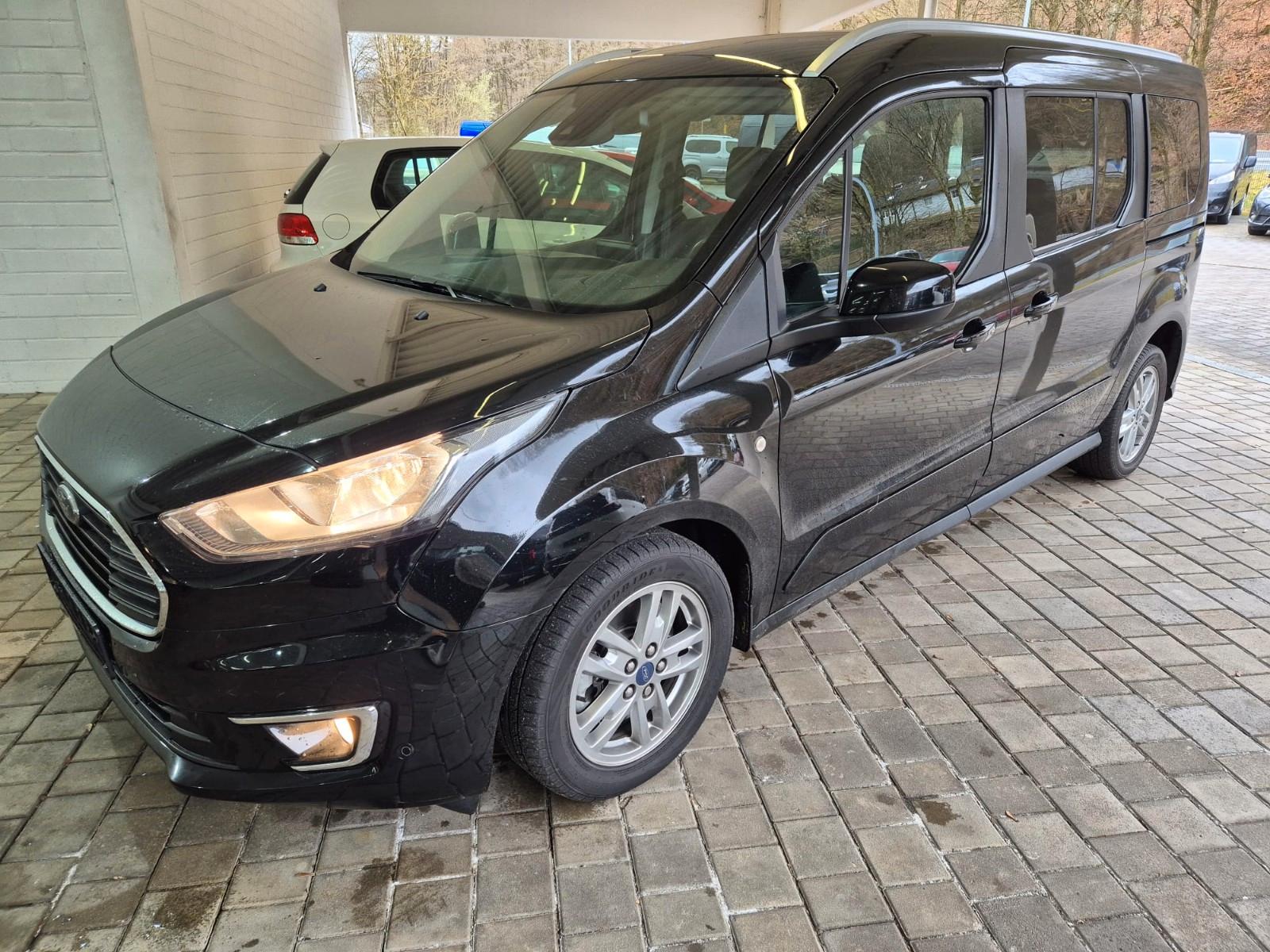 Ford Grand Tourneo Connect Titanium*7. Sitze*PDC*Pano