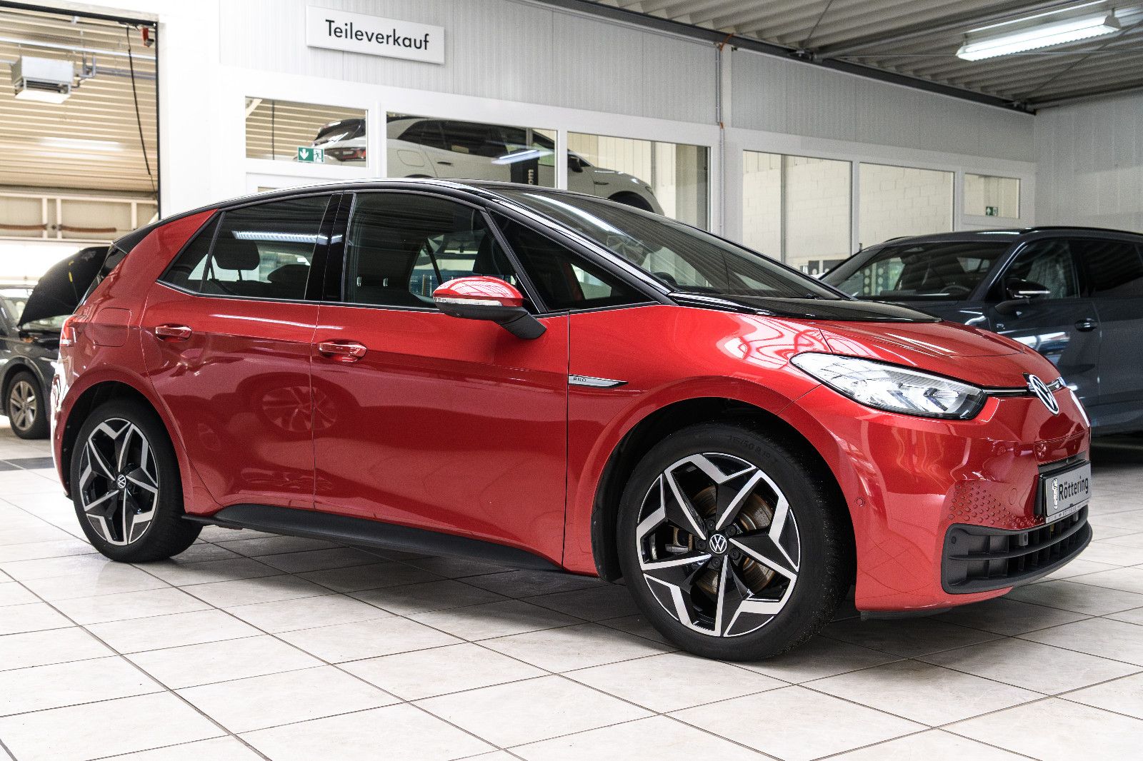 Fahrzeugabbildung Volkswagen ID.3 Pro LED+NAVI+KEYLESS+360°KAM+TRAVEL+62 kW/h