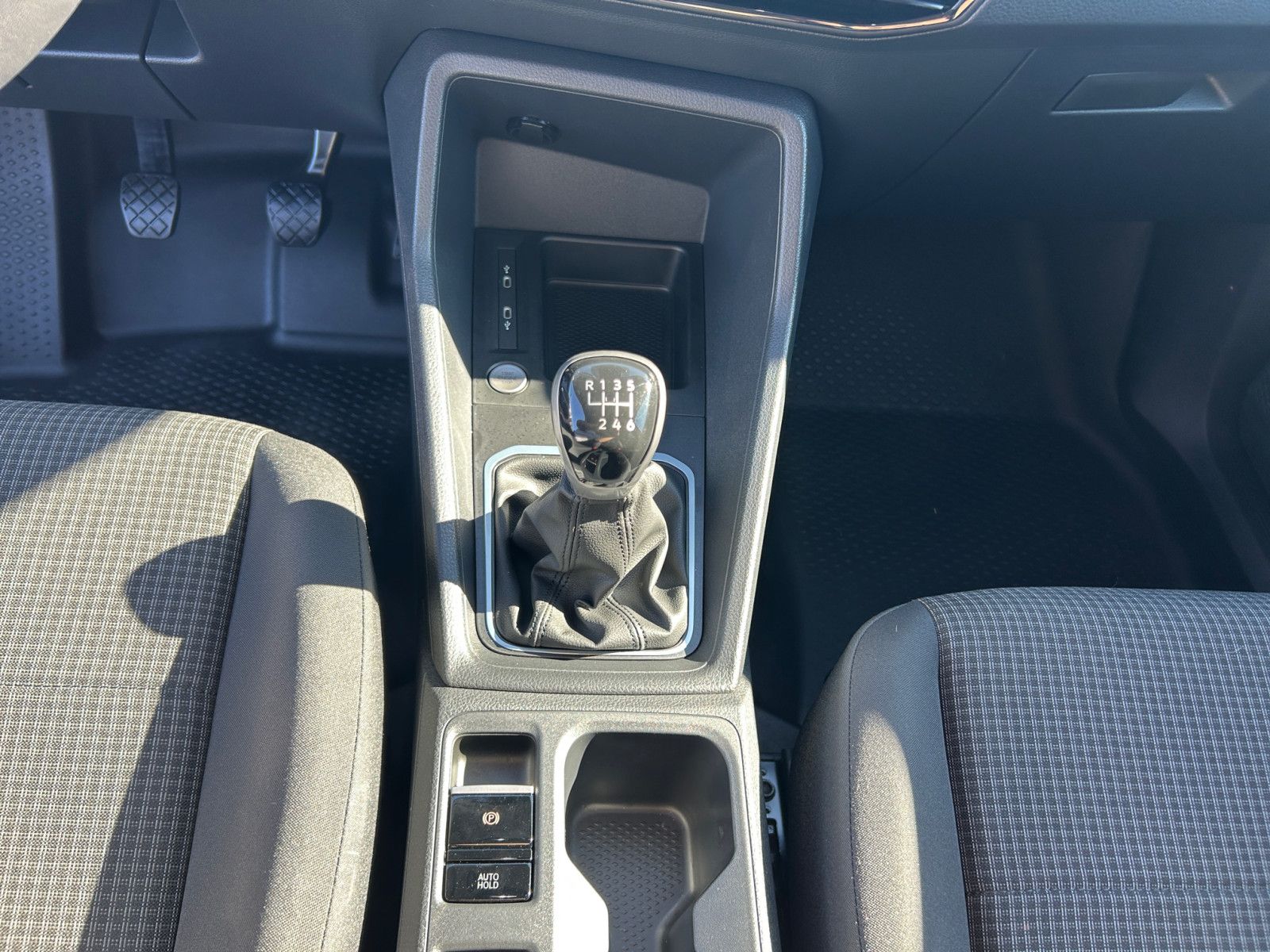 Volkswagen Caddy - Bild 8