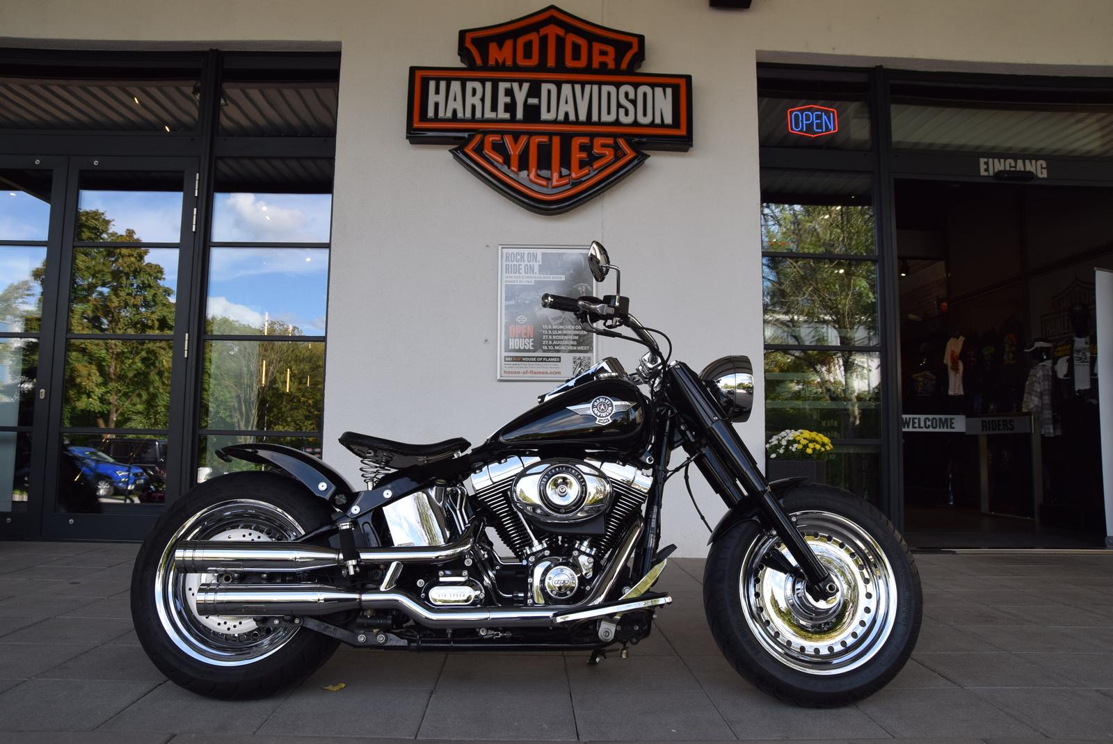 Harley-Davidson FLSTF Fat Boy mit Jekill&Hyde