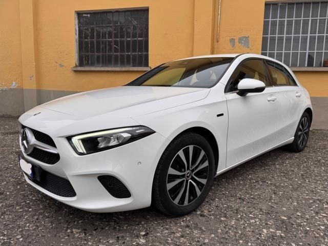 Mercedes-Benz MERCEDES-BENZ A 250 SPORT AUTOMATICA EQ-Power 4p