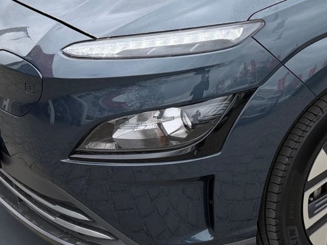 Fahrzeugabbildung Hyundai KONA Edition 30+ Elektro 2WD +KLIMA+NAVI+PDC+UVM