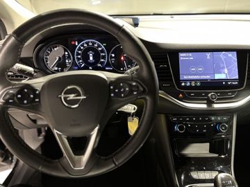 Fotografie 16 des Opel Astra 1.5 D Start/Stop Sports Tourer Elegance