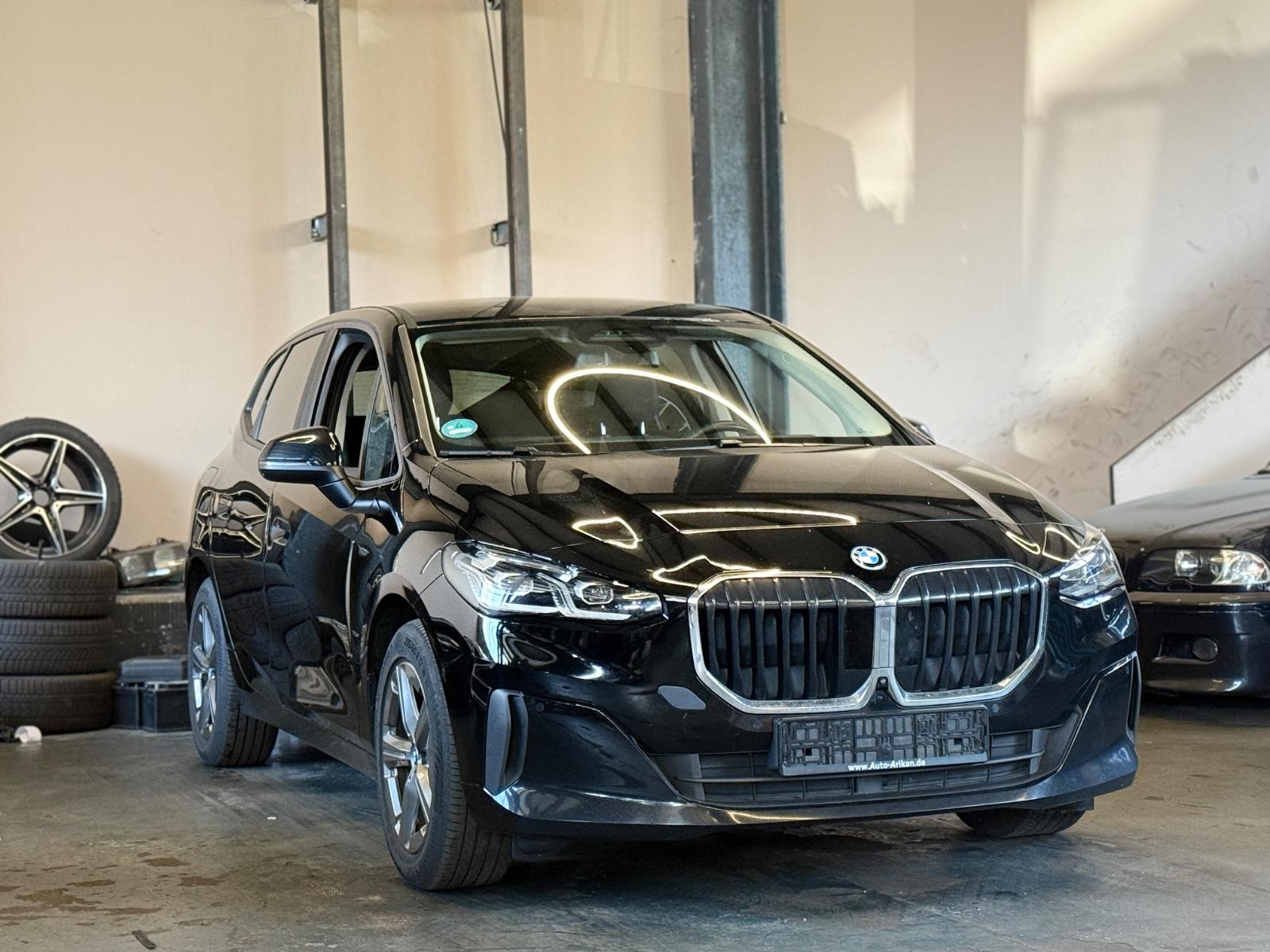 BMW 230e Xdrive Harman-Cardon/ Neues Model
