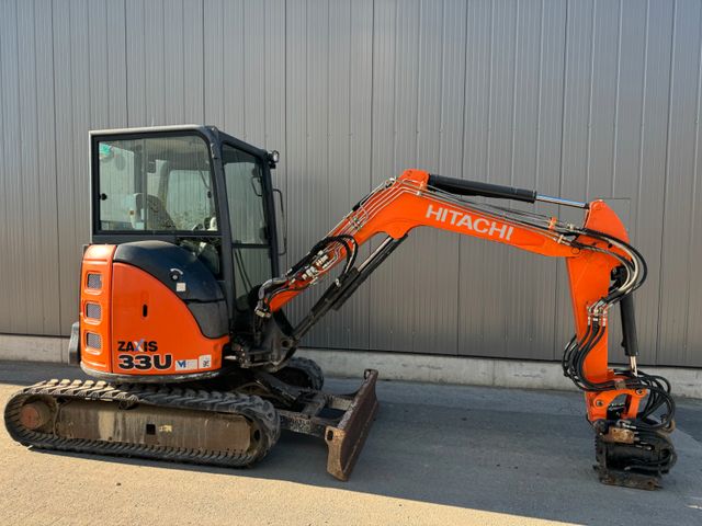 Hitachi ZX33U-5   mit OILQUICK